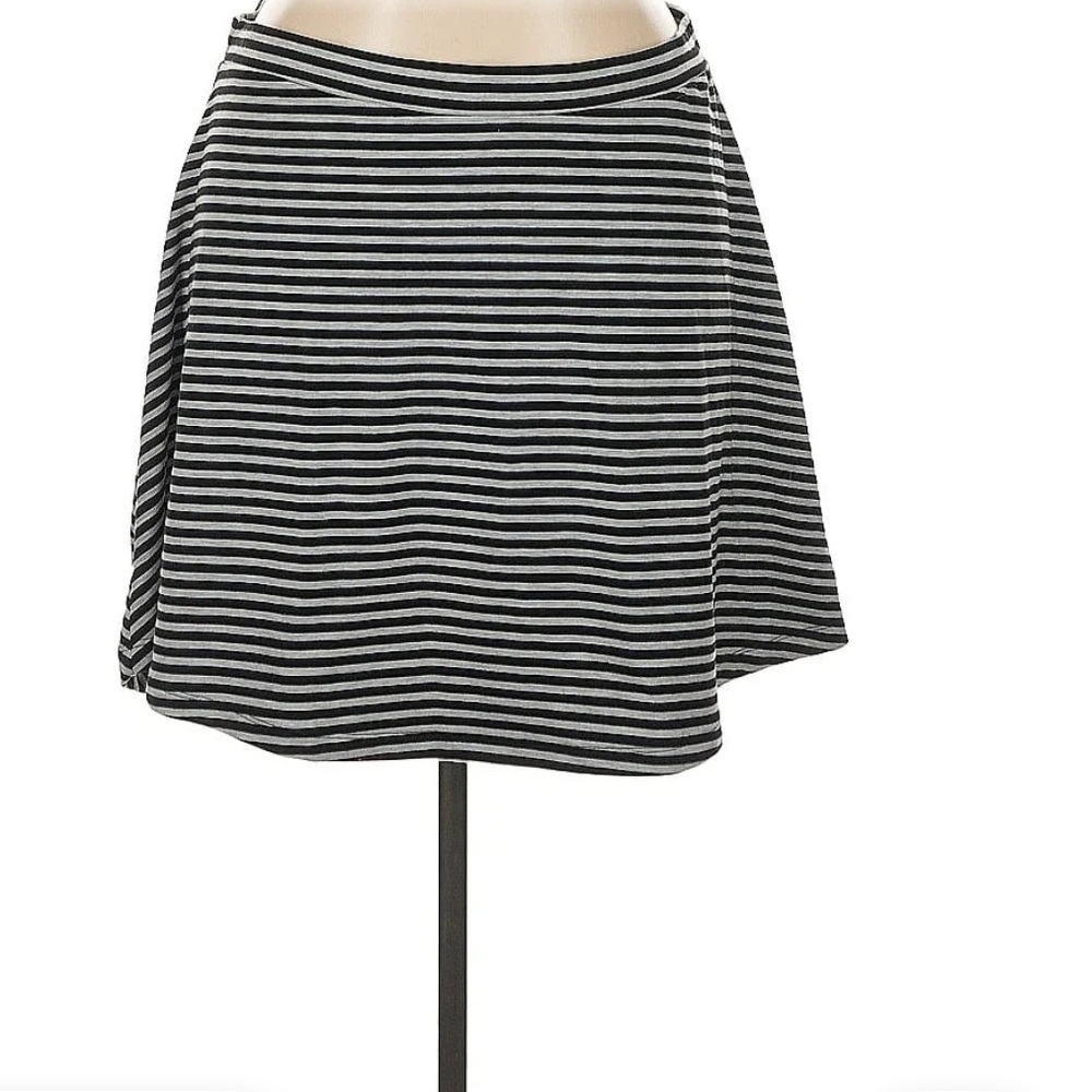 Caslon Striped Black and White Women's Skirt Size: Large